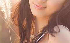 饭桌上故意张开腿让公H